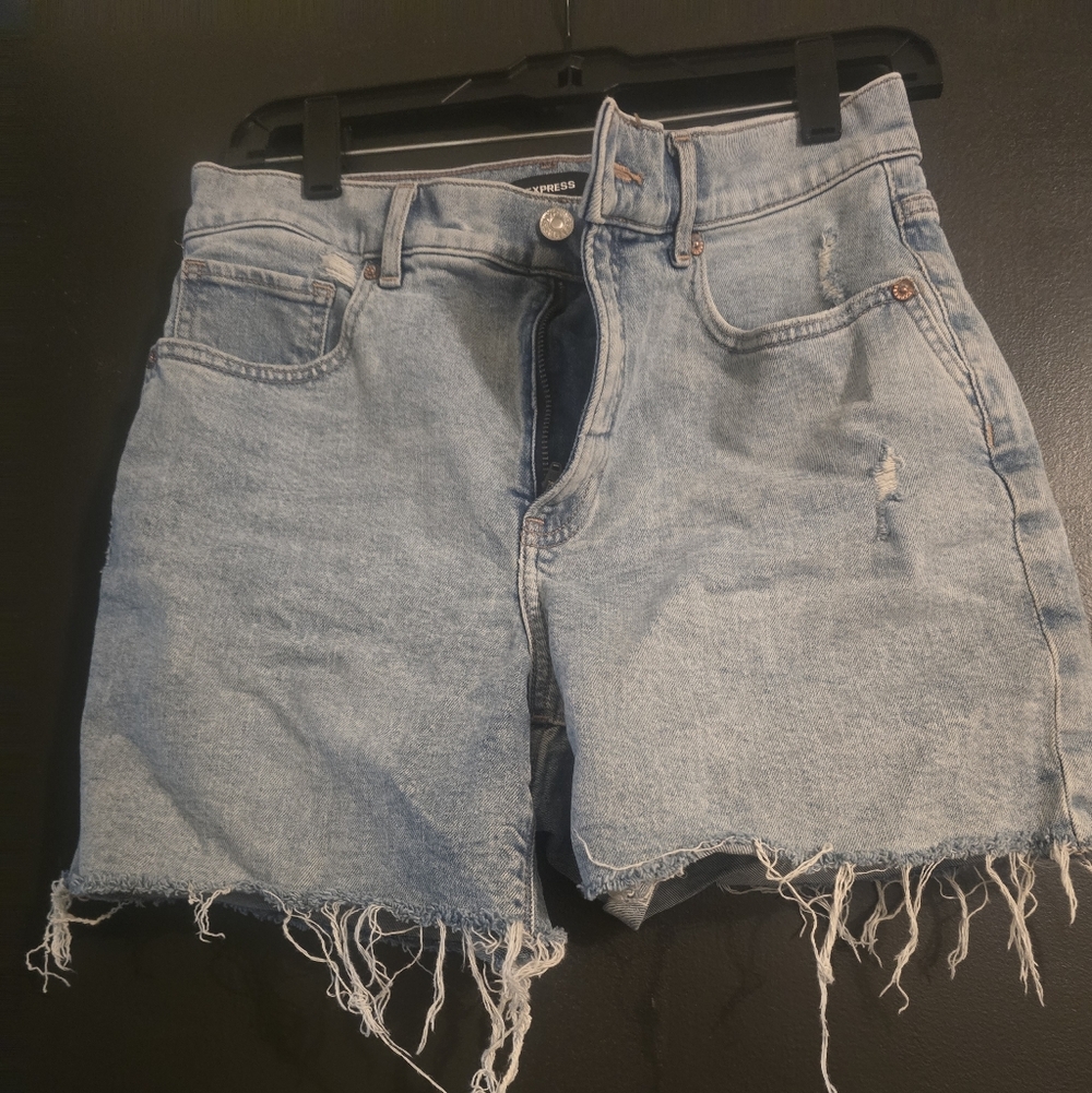 Light Wash Denim Shorts - Women's Frayed Hem